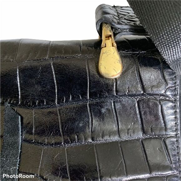 Elizabeth and James Zoe Croc‎ Embossed Leather Saddle Crossbody Bag Black - Picture 9 of 13